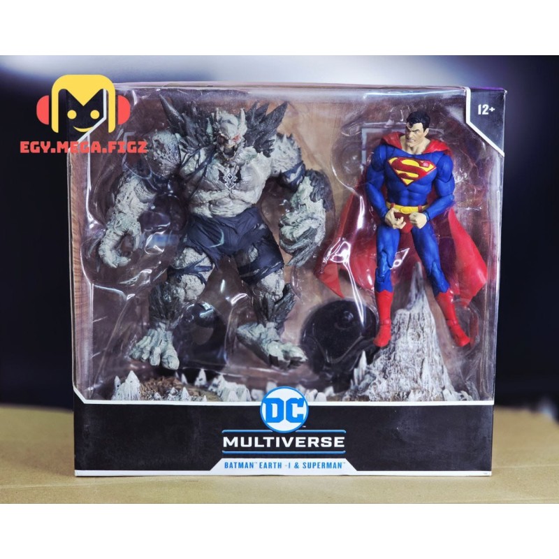 Superman and doomsday (Used)